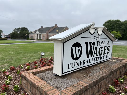 TOM M WAGES FUNERAL SERVICE - Updated April 2026 - 17 Photos - 3705