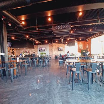 Taps & Barrels - Dining interior area - Pubs Near Me - Las Vegas, Nevada
