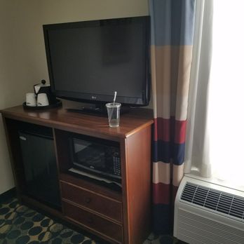 Hampton Inn & Suites Durham/North I-85 - Flat sceen tv, mini fridge, microwave - Hotels Near Me - Durham, North Carolina Hampton Inn & Suites Durham/North I-85 - Flat sceen tv, mini fridge, microwave - Hotels Near Me - Durham, North Carolina