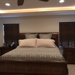 NB Liebman - King bed and two night stands
