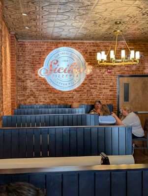 Sicilia's Pizzeria by null