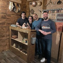 Maze Rooms Escape Room - West LA - Tombstone room