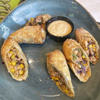 Margaritaville - Atlanta - Eggrolls - Tiki Bars Near Me - Atlanta, Georgia