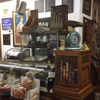 Brass Lantern Antiques - the goodies - Antiques Near Me - Waynesville, Ohio Brass Lantern Antiques - the goodies - Antiques Near Me - Waynesville, Ohio