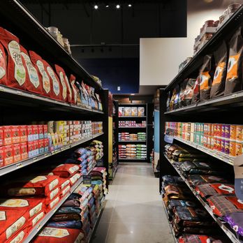 Tomlinson's Feed - Pet Stores Near Me - Austin, Texas