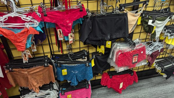 Carnival Books Store