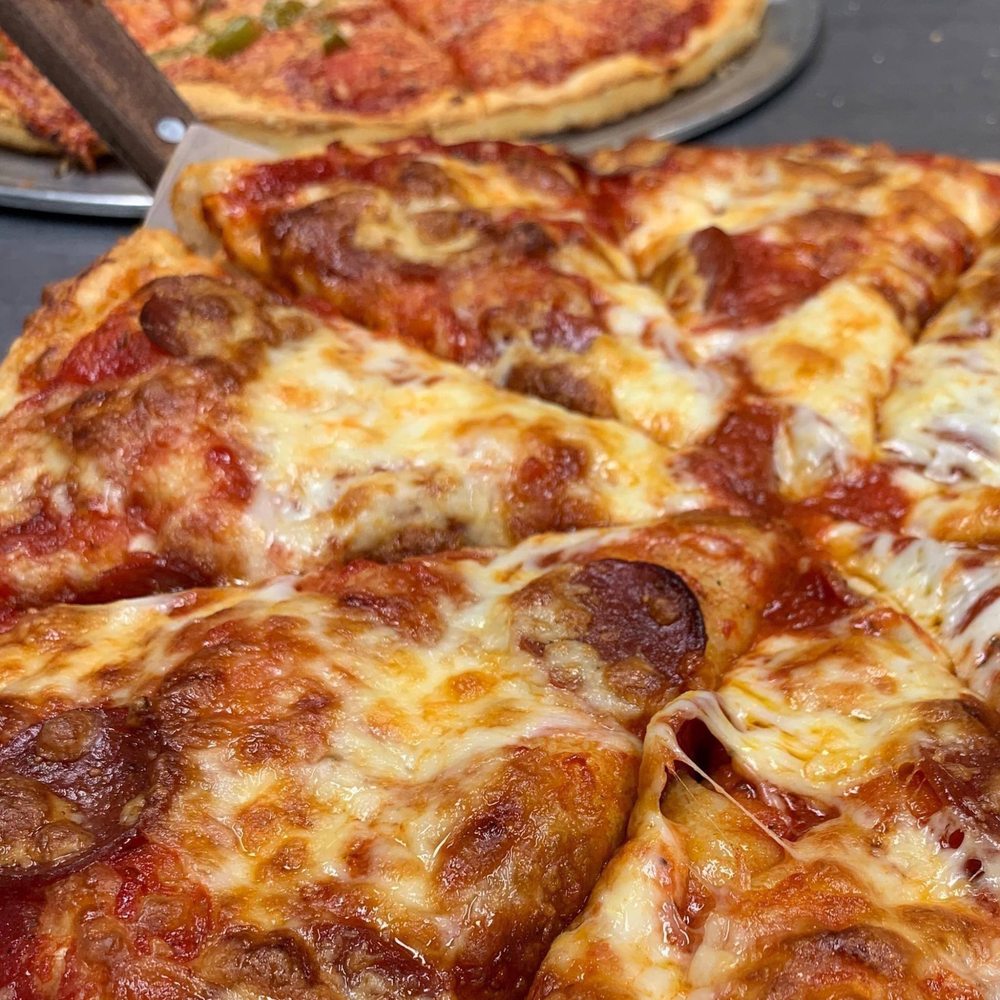 AVALON DOWNTOWN PIZZERIA Updated September 2024 61 Photos & 91