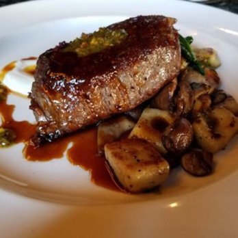 Eleven - Beef Tenderloin potato gnocchi, forest mushrooms, escarole, warmed blue cheese, pistachio pesto, jus - New American Near Me - Pittsburgh, Pennsylvania