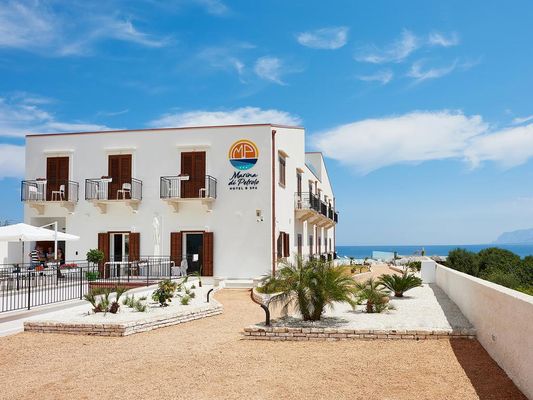 Marina di Petrolo Hotel & SPA by null