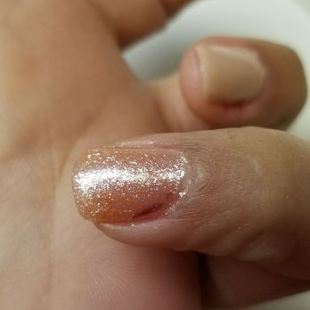 Designer Nails - U can still see the color I had before. - Nail Salons Near Me - Lake Elsinore, California Designer Nails - U can still see the color I had before. - Nail Salons Near Me - Lake Elsinore, California