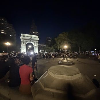 Washington Square Park - Parks Near Me - New York, New York Washington Square Park - Parks Near Me - New York, New York