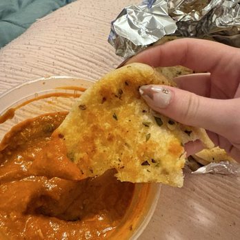 Curry Bowl - Garlic naan and Butter Chicken - Indian Near Me - Walker, Michigan Curry Bowl - Garlic naan and Butter Chicken - Indian Near Me - Walker, Michigan