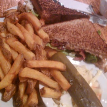 Dunn's Famous Deli - Delis Near Me - Ottawa, Ontario