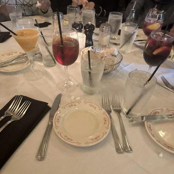 Maggiano's - Italian Near Me - Overland Park, Kansas