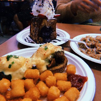Button Up Cafe - Breakfast & Brunch Near Me - Pearl City, Hawaii
