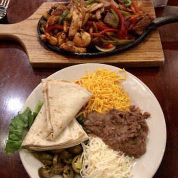 Dam Bar & Grille - Fajitas (nightly special) - Salad Near Me - Page, Arizona