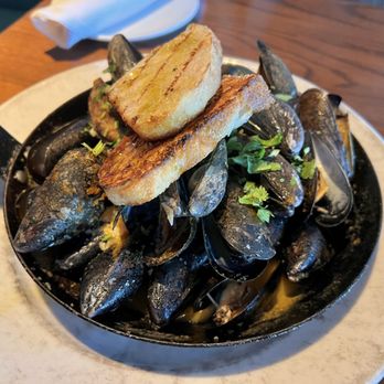 East Coast Provisions - PEI Mussels - Sushi Bars Near Me - Richmond, Virginia