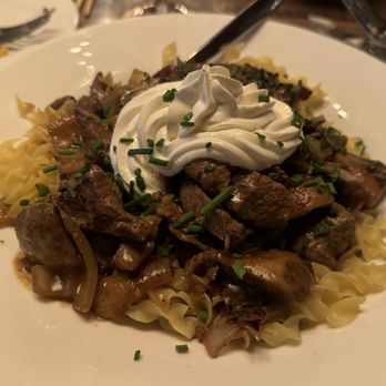 Beelow's Steakhouse - Tenderloin beef stroganoff - Steakhouses Near Me - Lake Zurich, Illinois