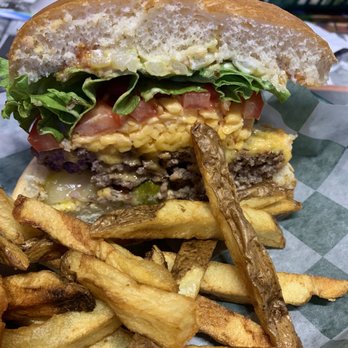 Ike's Korner Grille - Pimento Cheeseburger - Bars Near Me - Spartanburg, South Carolina