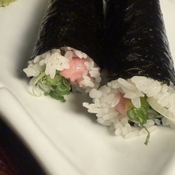 Tanoshii West Loop - Fatty tuna roll - off menu - Japanese Near Me - Chicago, Illinois Tanoshii West Loop - Fatty tuna roll - off menu - Japanese Near Me - Chicago, Illinois