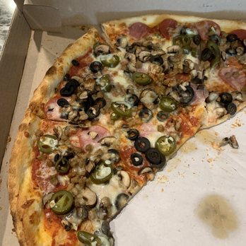 Central Station Bar And Grill - Best pizza around - Seafood Near Me - Yoakum, Texas Central Station Bar And Grill - Best pizza around - Seafood Near Me - Yoakum, Texas
