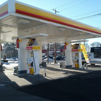 Shell - a gas station on a sunny day - Gas Stations Near Me - North Providence, Rhode Island
