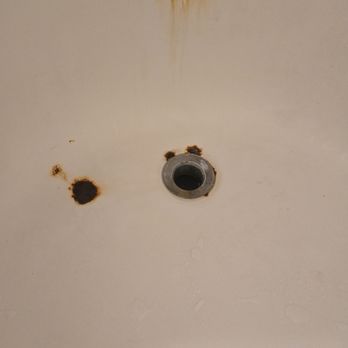 Oahu Tub Experts - Before - Refinishing Services Near Me - Honolulu, Hawaii