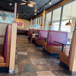 Keke's Breakfast Cafe - Inside