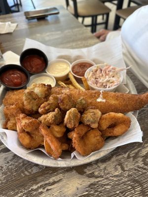 Crackers Island Grille by null