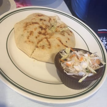 BryAnnas Restaurant & Bar - Pupusas de queso con loroco - Latin American Near Me - Chicago, Illinois BryAnnas Restaurant & Bar - Pupusas de queso con loroco - Latin American Near Me - Chicago, Illinois