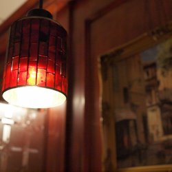 Uncle Joes Family Restaurant - Classic interior decor from the 70's