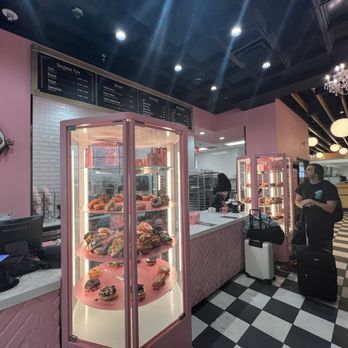 Voodoo Donuts - Donuts Near Me - Nashville, Tennessee Voodoo Donuts - Donuts Near Me - Nashville, Tennessee
