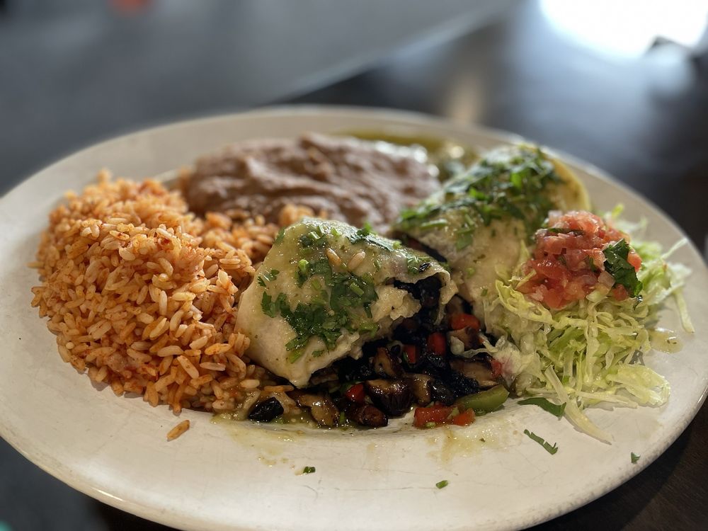 JOSE’S CANTINA Updated October 2024 193 Photos & 275 Reviews 1101