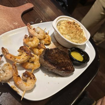 LongHorn Steakhouse - 8 oz sirloin and shrimp - Steakhouses Near Me - Apex, North Carolina LongHorn Steakhouse - 8 oz sirloin and shrimp - Steakhouses Near Me - Apex, North Carolina