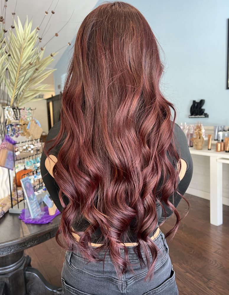 Beach Barn Salon Image