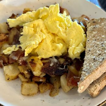 First Watch - Breakfast scramble - American Near Me - O'Fallon, Illinois