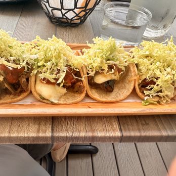 A Toda Madre - Barbacoa taco - Tacos Near Me - Glen Ellyn, Illinois A Toda Madre - Barbacoa taco - Tacos Near Me - Glen Ellyn, Illinois