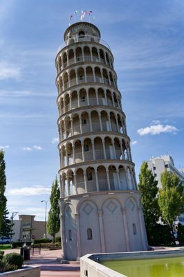 Leaning Tower of Niles by null