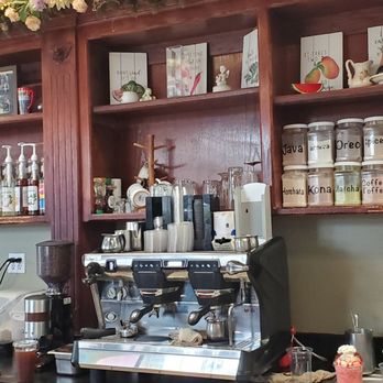 Alison’s Cafe House - Cute - Coffee & Tea Near Me - Turlock, California
