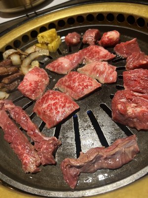 King KBBQ by null