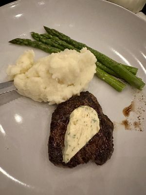 Thyme Bistro by null