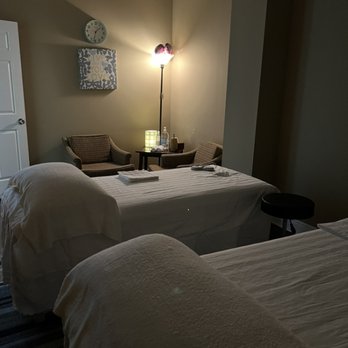 Tiger Massage Day Spa - couple room - Massage Near Me - Auburn, Alabama