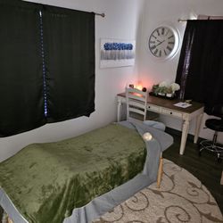The Zen Room Massage - Suite 206 The Zen Room Massage