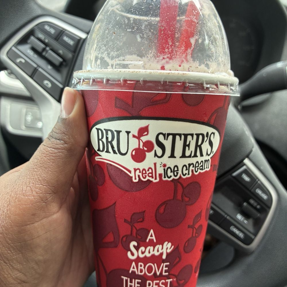 Bruster's Real Ice Cream - Cookies & Cream Made with OREO Milkshake - Ice Cream & Frozen Yogurt Near Me - La Mesa, California Bruster's Real Ice Cream - Cookies & Cream Made with OREO Milkshake - Ice Cream & Frozen Yogurt Near Me - La Mesa, California