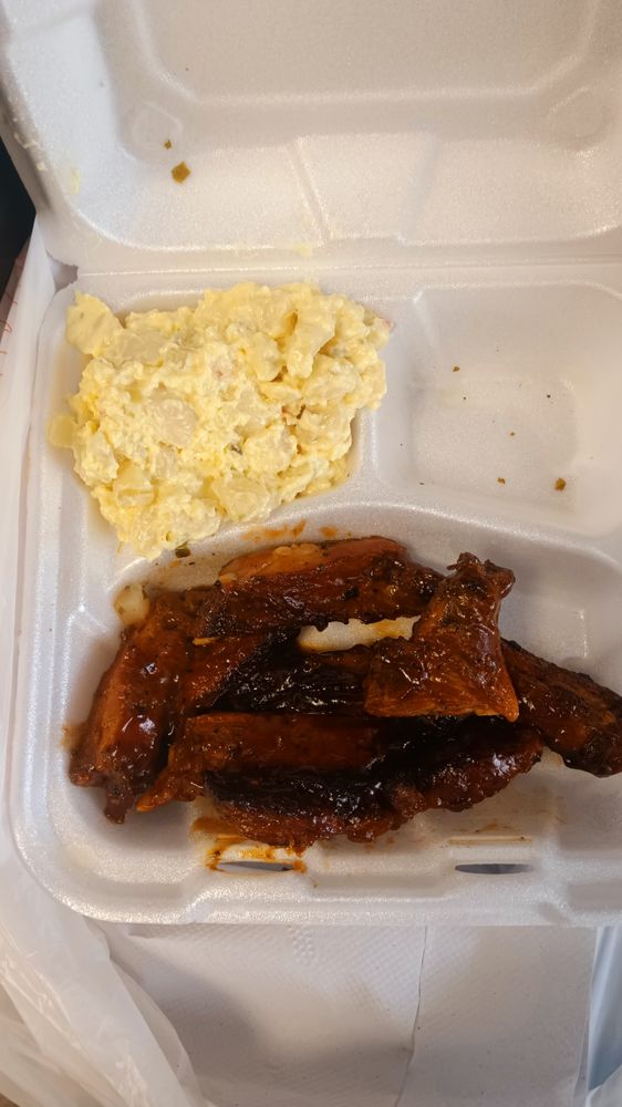 Social spots from 4th & Goal Sports Cafe