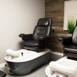 Urban Loft Salon - Pedicures.