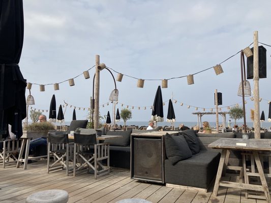 Branding Beach Club by null