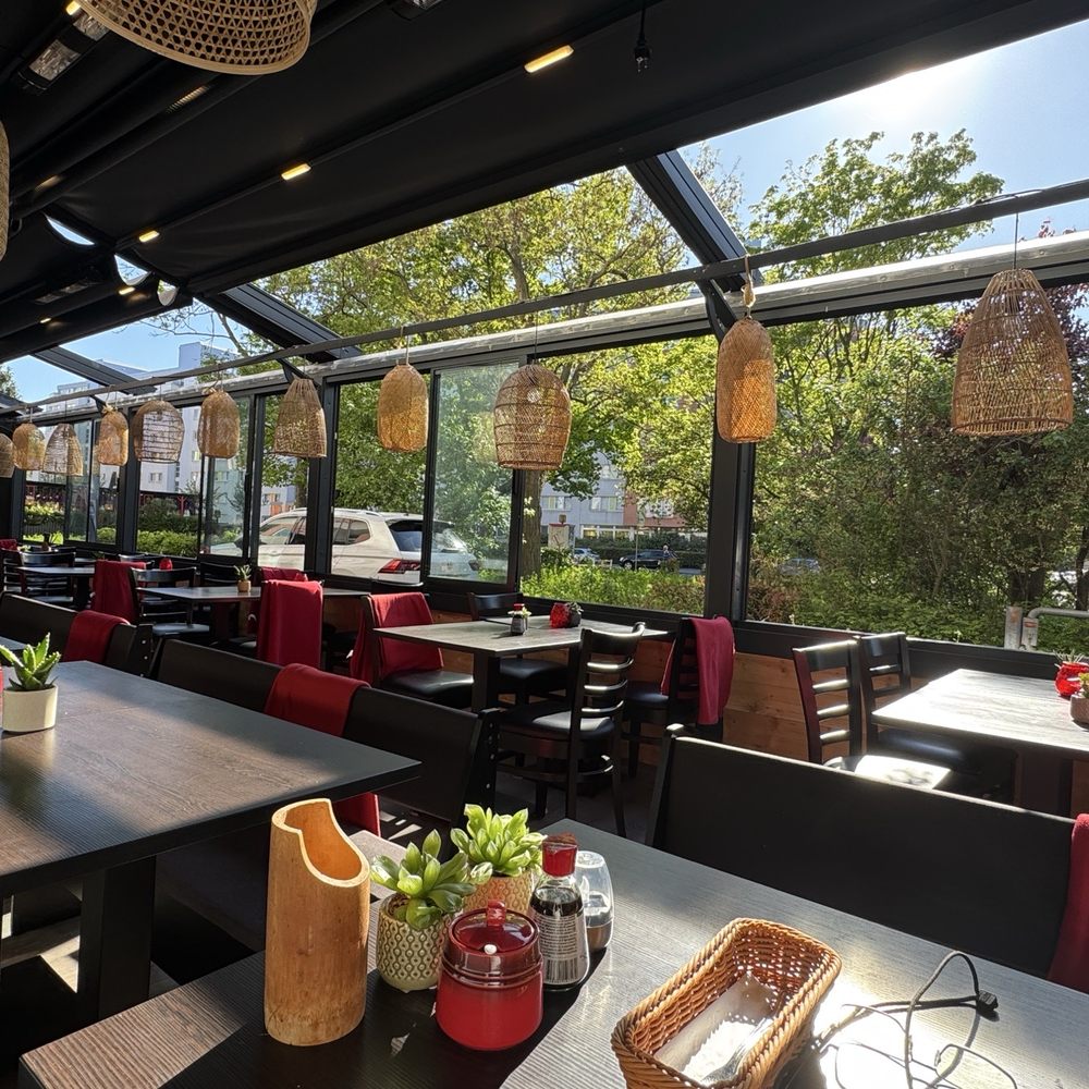 Mama Cook - Patio eating - truly enjoyable - Vietnamese Near Me - Berlin, BE Mama Cook - Patio eating - truly enjoyable - Vietnamese Near Me - Berlin, BE