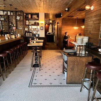 The Bonnie - Cocktail Bars Near Me - Astoria, New York The Bonnie - Cocktail Bars Near Me - Astoria, New York