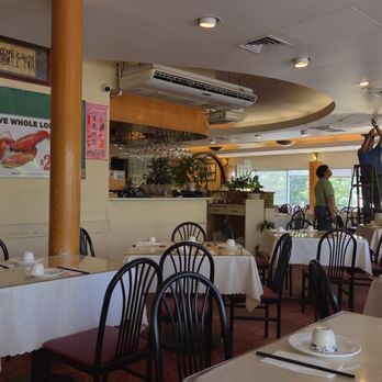 Fook Yuen Seafood Restaurant - Inside - Seafood Near Me - Honolulu, Hawaii